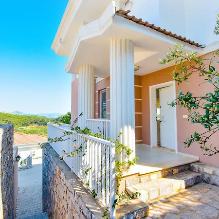 Rana The Royal Links Sarigerme