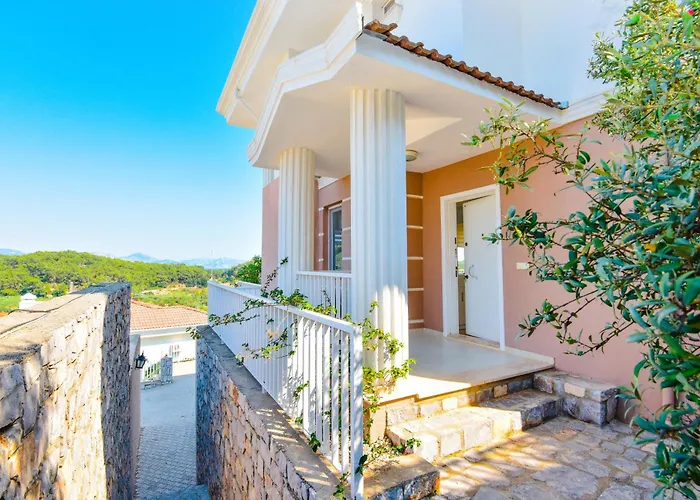 Rana The Royal Links Sarigerme